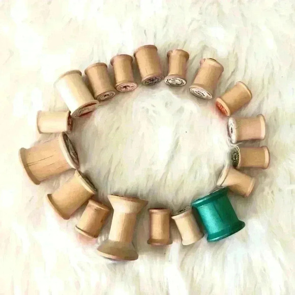 VTG lot of 18 thread wooden spools - Picture 2 of 3